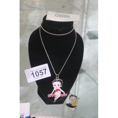 1057 - BETTY BOOP NECKLACE AND ONE EARRING