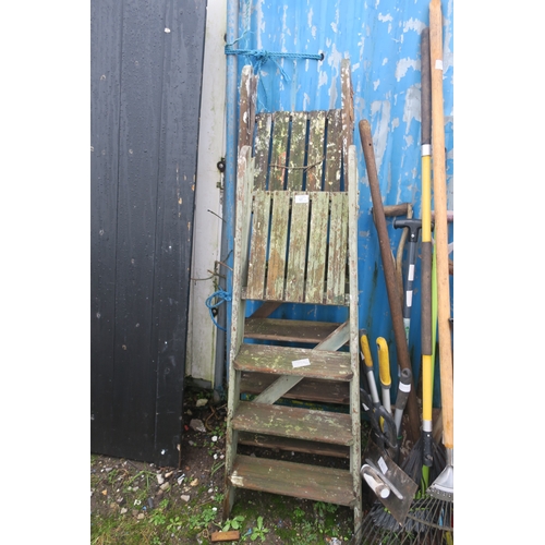 127 - 2 WOODEN STEP LADDERS