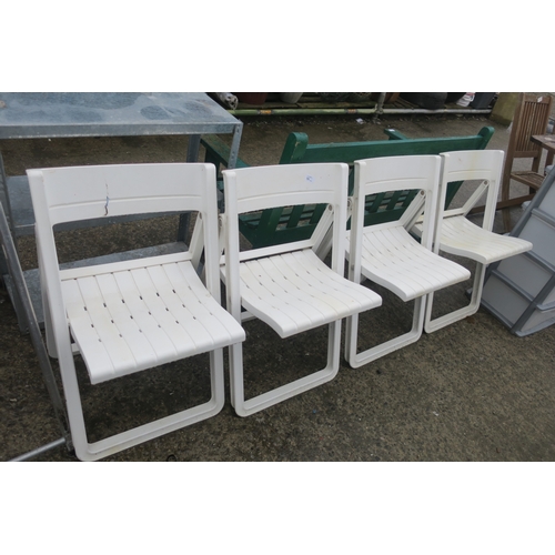 184 - 4 FOLDING GARDEN CHAIRS