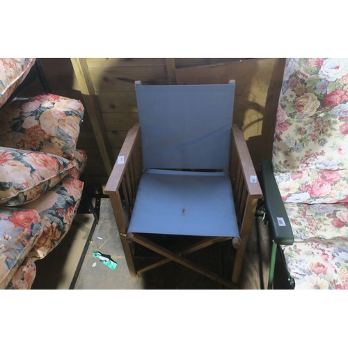 290 - DIRECTORS CHAIR