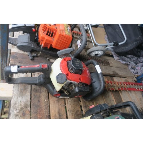 54 - MOUNTFIELD HEDGE TRIMMER