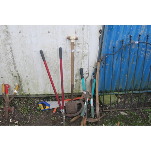 85 - GARDENING EQUIPMENT