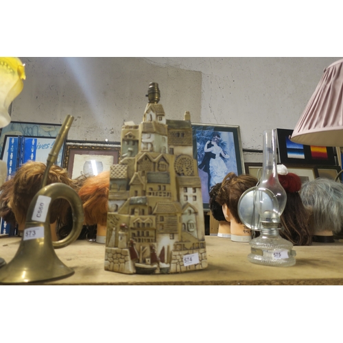 574 - CLAY/CERAMIC HOUSES LAMP