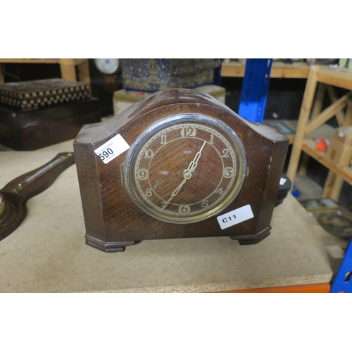 590 - VINTAGE ELECTRIC CLOCK