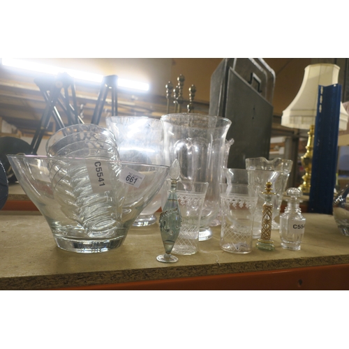 661 - LOVELY SELECTION OF GLASS  TO INCLUDE BOWLS,JUGS AND PERFUME BOTTLES