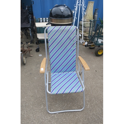 73 - 2 DECK CHAIRS