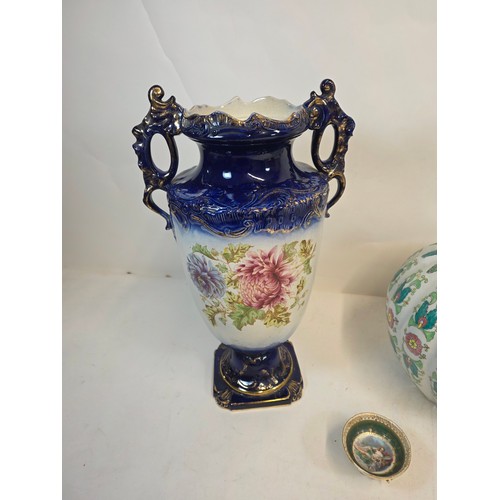 143 - Ceramics. Collectors lot to include a large vintage Mantle Vase, a large Chinoiserie Ginger Jar, sma... 