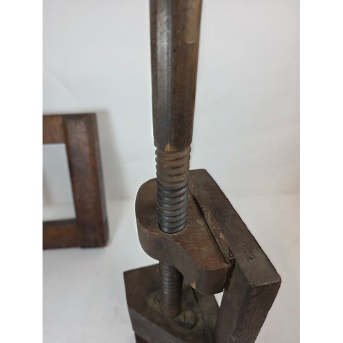 23 - Two vintage wooden joiners clamps, one stamped W.J. Buckley