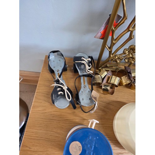 17 - Mixed lot of vintage items to include roller skates,  floral panels, napkin rings, wooden box, flask... 