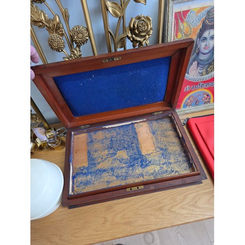 17 - Mixed lot of vintage items to include roller skates,  floral panels, napkin rings, wooden box, flask... 
