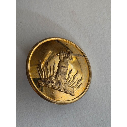 37 - 40 Victorian Brass livery buttons from the renowned maker Firmin and Sons some still on card. Possib... 