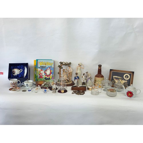72 - A good mixed lot of collectables to include Swarovski crystals, a clock depciting sa Rolls Royce, Gl... 