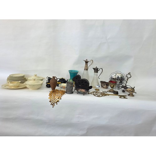 73 - A good Ceramics and Metalware mixed lot to include a part Alfred Meakin Rosario dinner service, a pa... 
