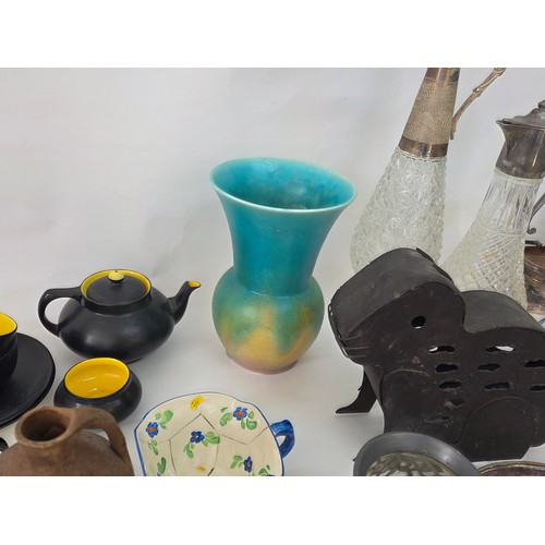 73 - A good Ceramics and Metalware mixed lot to include a part Alfred Meakin Rosario dinner service, a pa... 