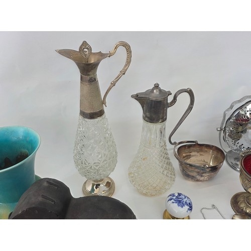 73 - A good Ceramics and Metalware mixed lot to include a part Alfred Meakin Rosario dinner service, a pa... 