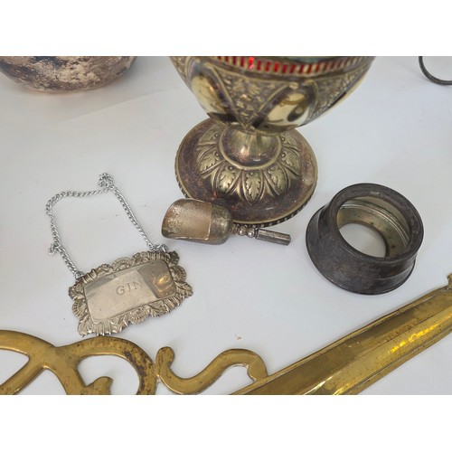 73 - A good Ceramics and Metalware mixed lot to include a part Alfred Meakin Rosario dinner service, a pa... 