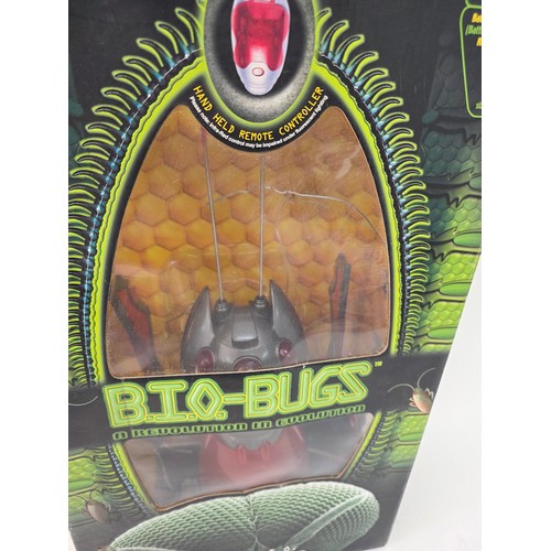 94 - B.I.O. Bugs A revolution in evolution Predator with hand held remote control in original box