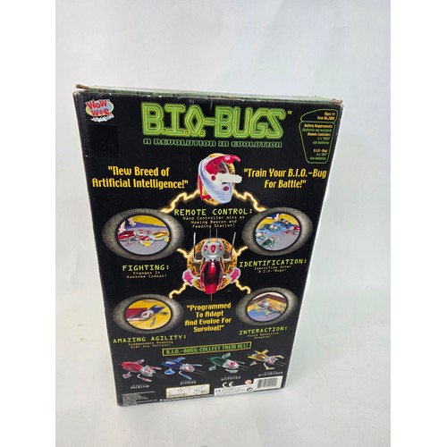 94 - B.I.O. Bugs A revolution in evolution Predator with hand held remote control in original box