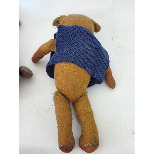 101 - Vintage Dolls, Teddies and stuffed toys to include a Norah Wellings sailor doll, a Golli, two articu... 