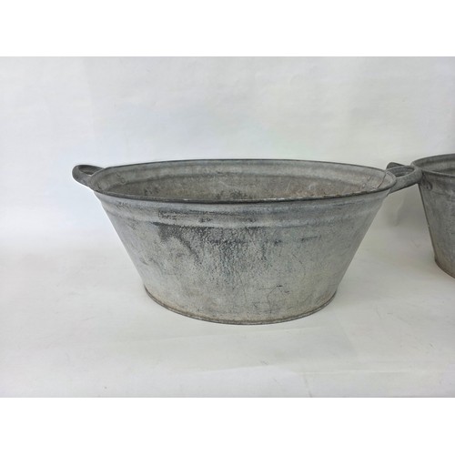 114 - A pair of vintage galvanised metal baths 63cm (L) 35cm (W) 22cm (H)