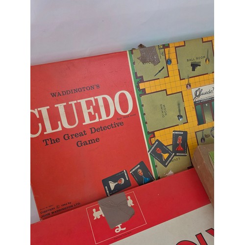120 - Vintage board games, a good collection to include Monopoly, Cluedo, Mastermind, Table Croquet, Canas... 