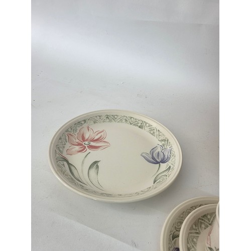 Biltons Staffordshire Tableware, a complete 6 place dinner service to ...