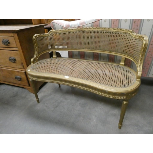 104 - Gilt Bergere salon settee