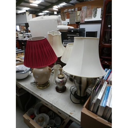 135 - 6 Assorted table lamps