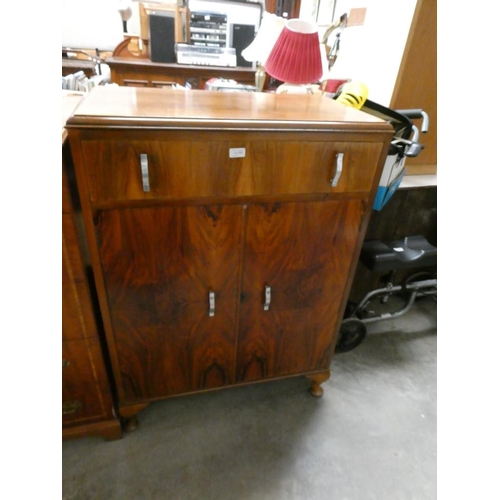 161 - Mahogany drinks cabinet (110H 79W 46D cm)