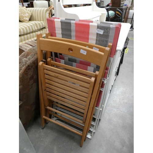 231 - 2 Pairs of folding chairs