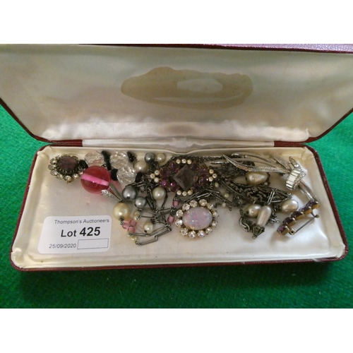 425 - Collection of mainly vintage paste jewellery etc