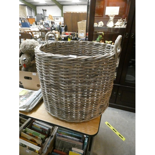 548 - Large wicker log basket (approx. 67cm DIAM 52cm high)