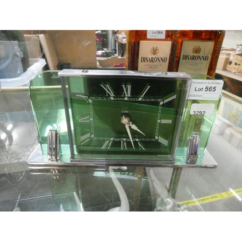 565 - Art Deco 8 day mantle clock