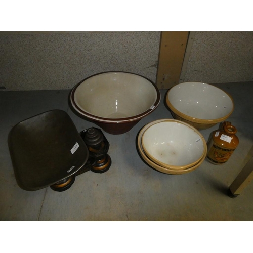 625 - 3 Mixing bowls, pancheon, cast iron kitchen scales & weights etc