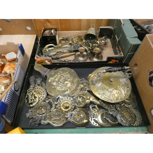 639 - 2 Boxes of brass wares inc. horse brasses, bellows, cast iron weights etc