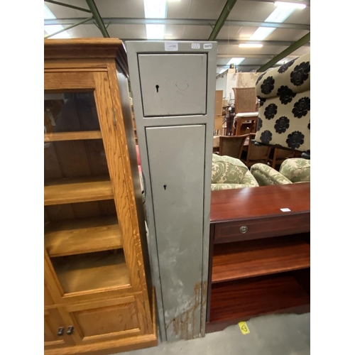 542 - Gun cabinet (open - no keys) (152H 32D 27W cm)