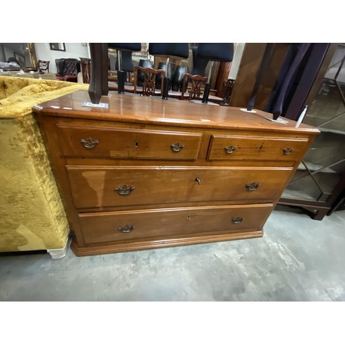 556 - Cherry wood 2 over 2 chest of drawers (80H 56D 130W cm)