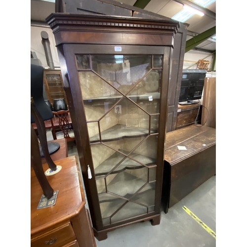 557 - Mahogany corner cabinet (175H 43D 77W cm)