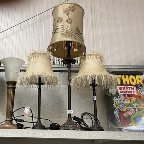 184 - 4 Assorted table lamps