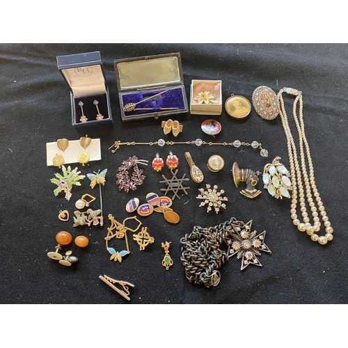 152 - Tray of mixed jewellery inc. micro mosaic brooch, earrings, brooches, necklaces, Mickey Mouse enamel... 