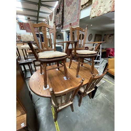 473 - Oak extending dining table & 6 matching chairs (2 carvers) (76H 164W 100D cm)