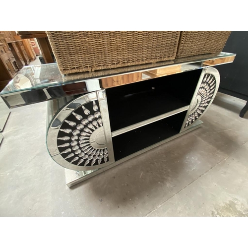 554 - Contemporary mirrored television stand (60H 120W 40D cm)