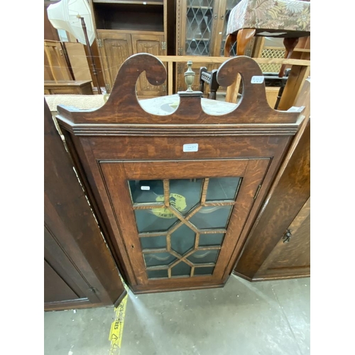 571 - Georgian oak glazed corner cabinet (114H 66W 42D cm)