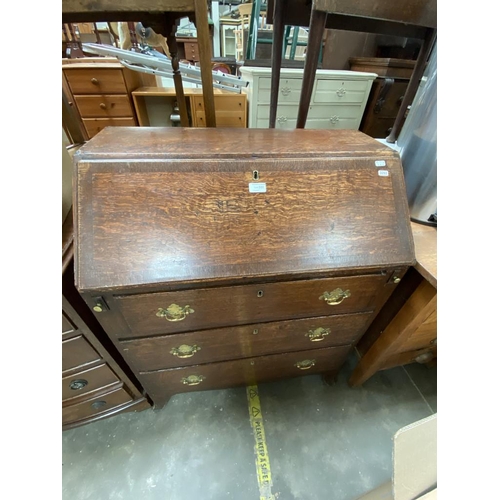 580 - George III oak bureau (95H 77W 45D cm)