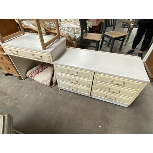 619 - White dressing table 70H 77W 45D & pair of matching bedside chests 57H 51W 45D