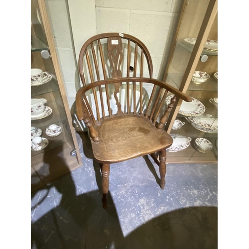 622 - Windsor chair (as found)