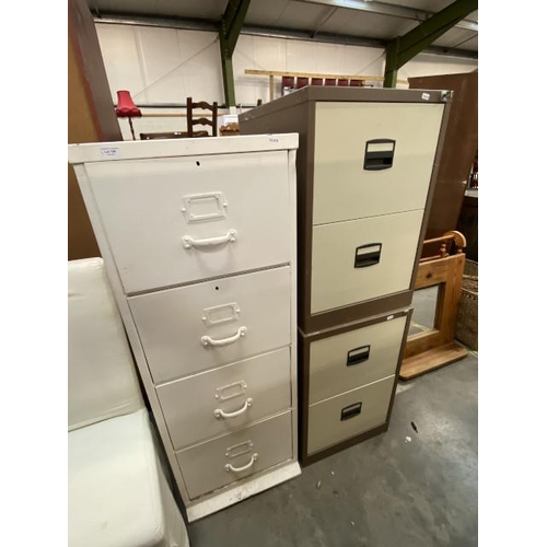 108 - Metal 4 drawer filing cabinet & 2 metal 2 drawer filing cabinets ( 2 keys with one 2 drawer filing c... 