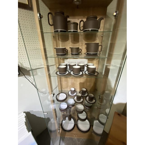 200 - 7 Shelves of Hornsea Contrast table wares (46 pieces)