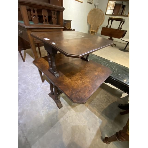 236 - Victorian burr walnut double Sutherland table (74H 74W 60D cm)