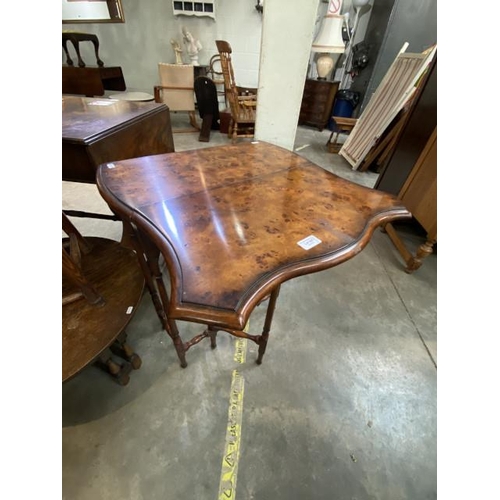 240 - Burr walnut Sutherland table (74H 84W 56D cm)